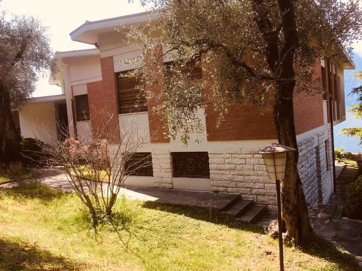 Wunderschoner Seeblick Villa In Cassoneマルチェージネ 0*, マルチェージネ イタリア
