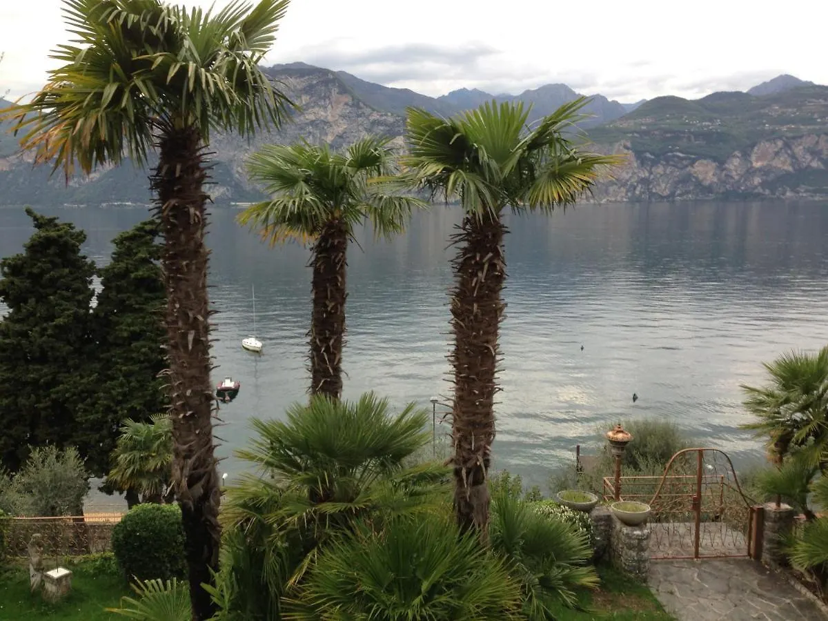 Wunderschoner Seeblick Villa In Cassone Malcesine