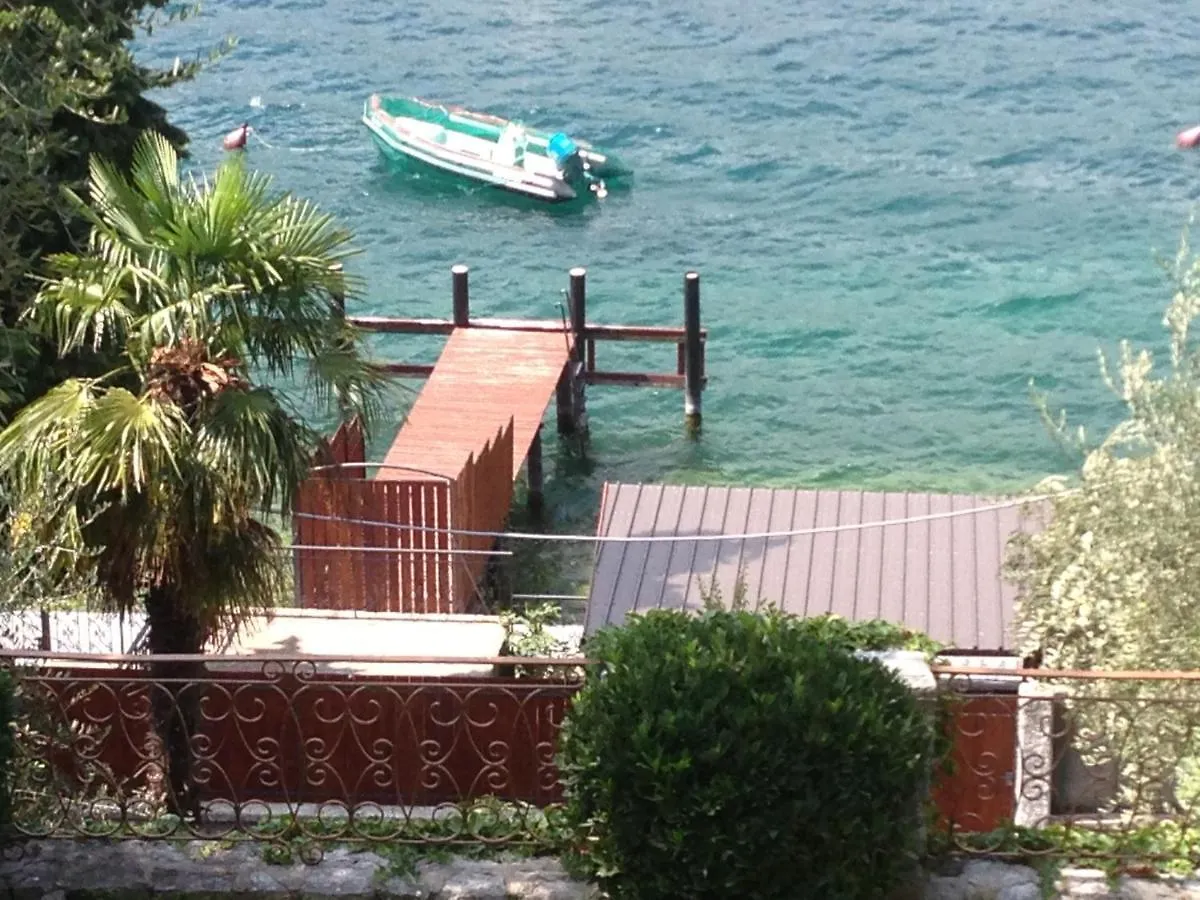 Wunderschoner Seeblick Villa In Cassone Malcesine