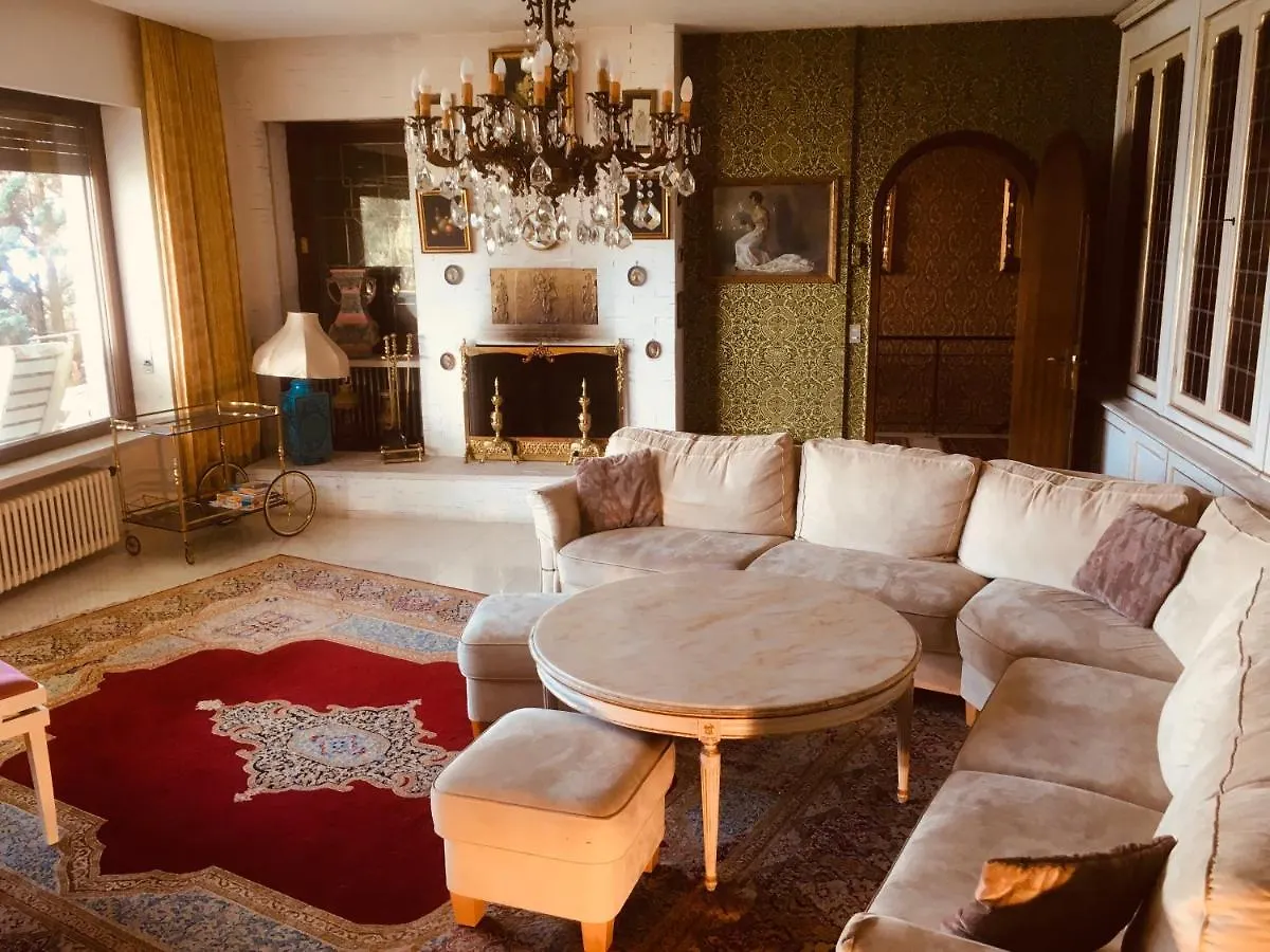 Wunderschoner Seeblick Villa In Cassone Malcesine