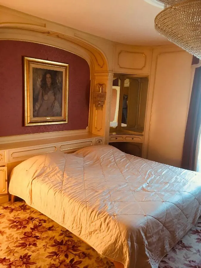 Wunderschoner Seeblick Villa In Cassone Malcesine